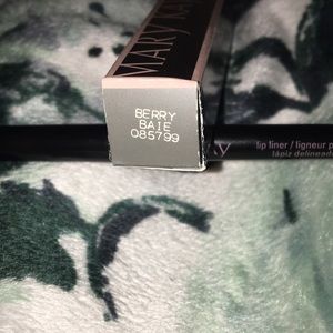 COPY - 3 For.$18 Or $11 Each MK Berry Lip Liner 💄